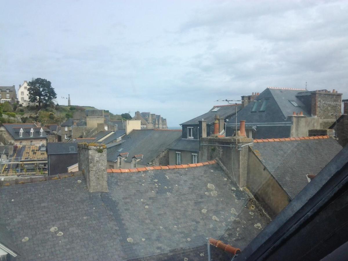 Appartement Rue Georges V - Port De La Houle Cancale Kültér fotó